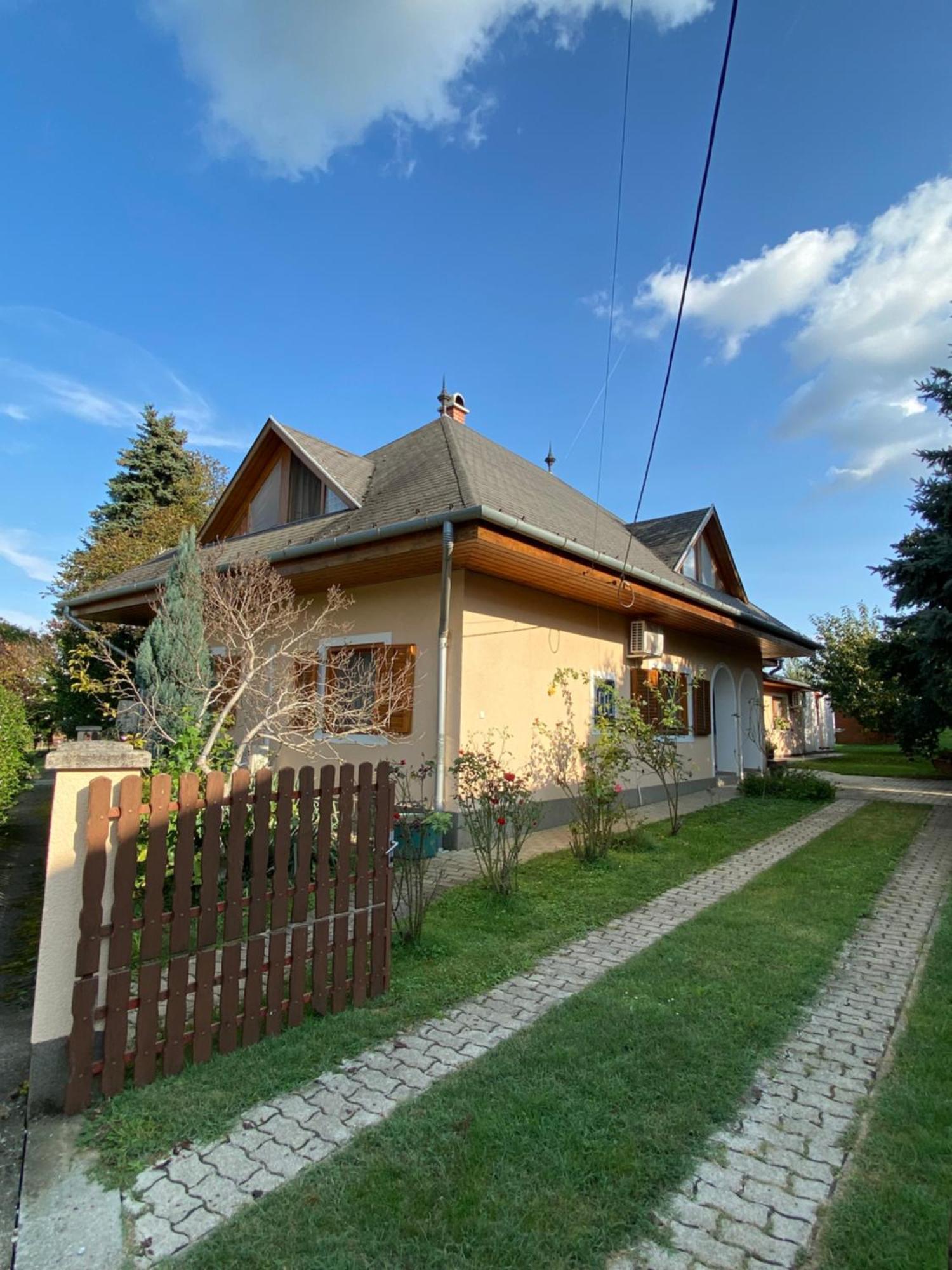 Varga Apartman Balatonberény Zewnętrze zdjęcie